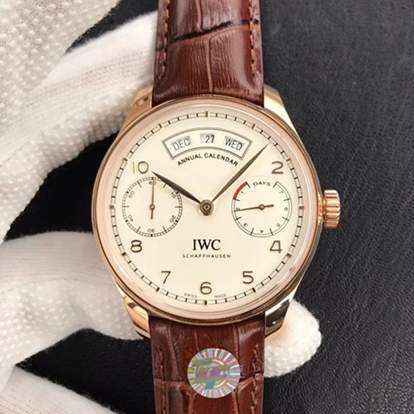 IWC 포르투기저 애뉴얼 캘린더 44mm